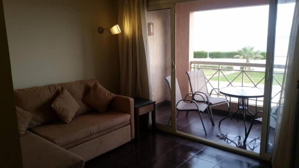 Special Chalets In Porto South Beach Families Ain Sukhna Oda fotoğraf